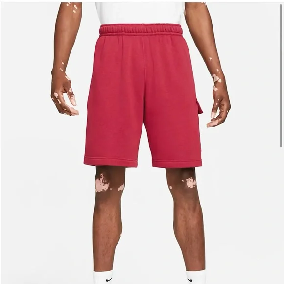 Nike Sportswear Club Fleece Cargo Shorts Mens Red NEW CZ9956-690 - Picture 3 of 6